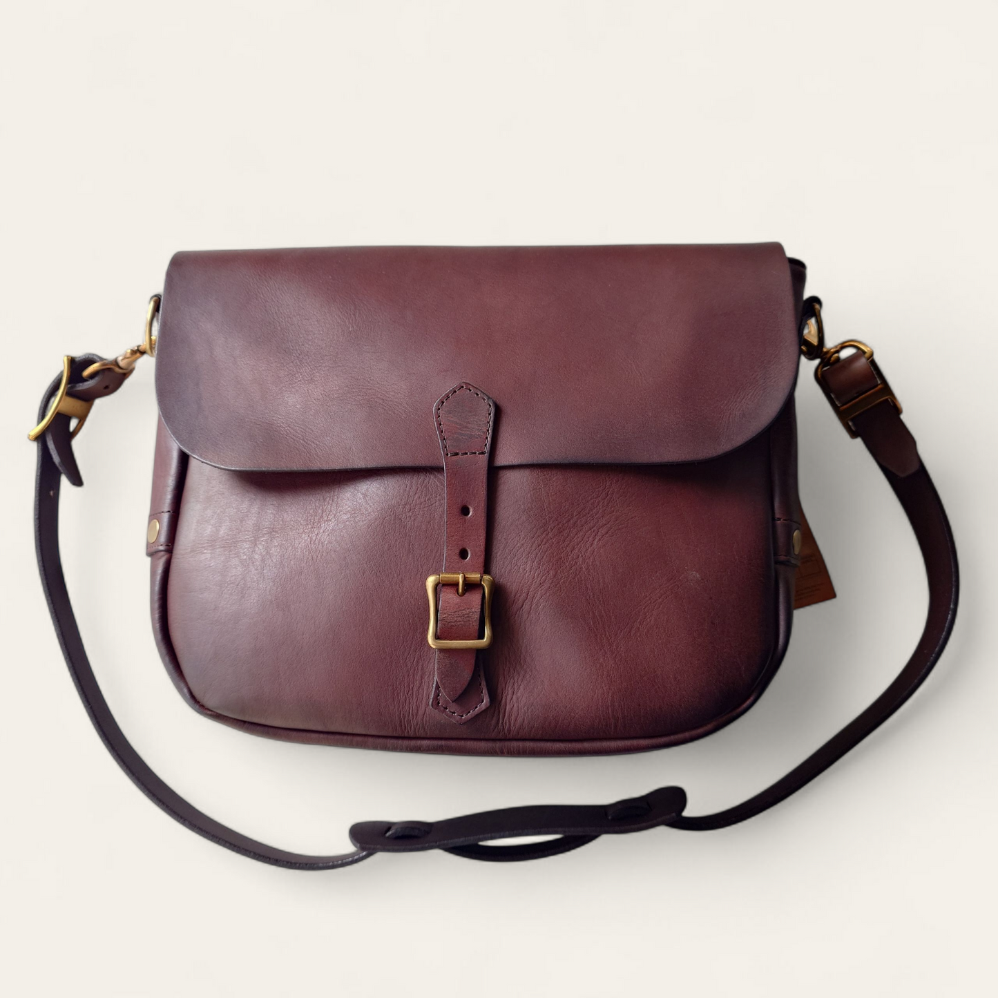 VASCO LEATHER POSTMAN SHOULDER BAG ヴァスコ ポストマンレザーバッグ 本革