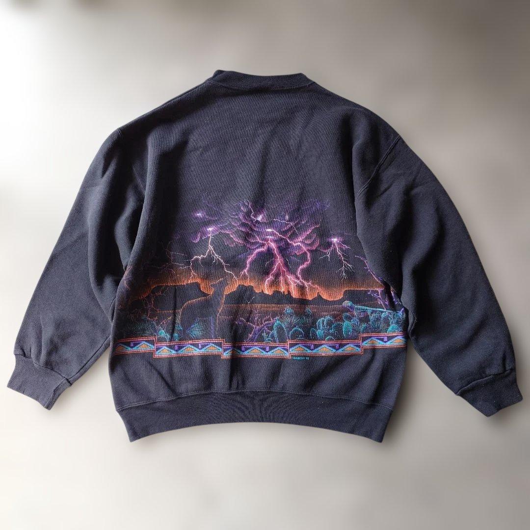 90s wolf thunder print sweat