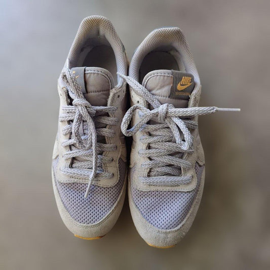 NIKE women internationalist 23.5cm