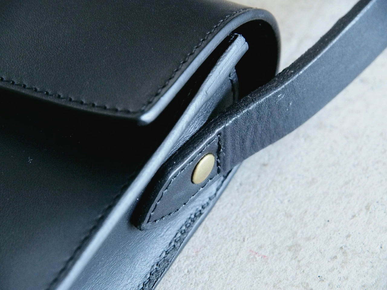 TAHOE LEATHER BOX BAG Blacksteer hide OKAYAMA SLUB DENIM