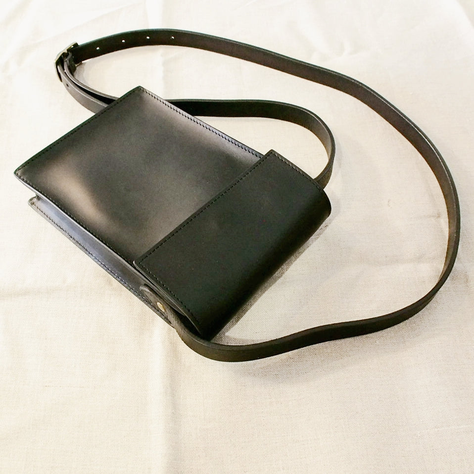 TAHOE LEATHER BOX BAG Blacksteer hide CANVAS LINEN