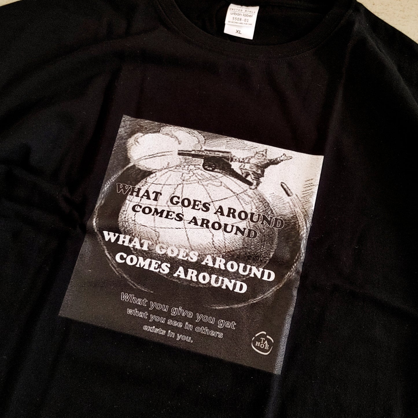 TAHOE Whats goes around ユニセックス ビッグシルエット Tシャツ