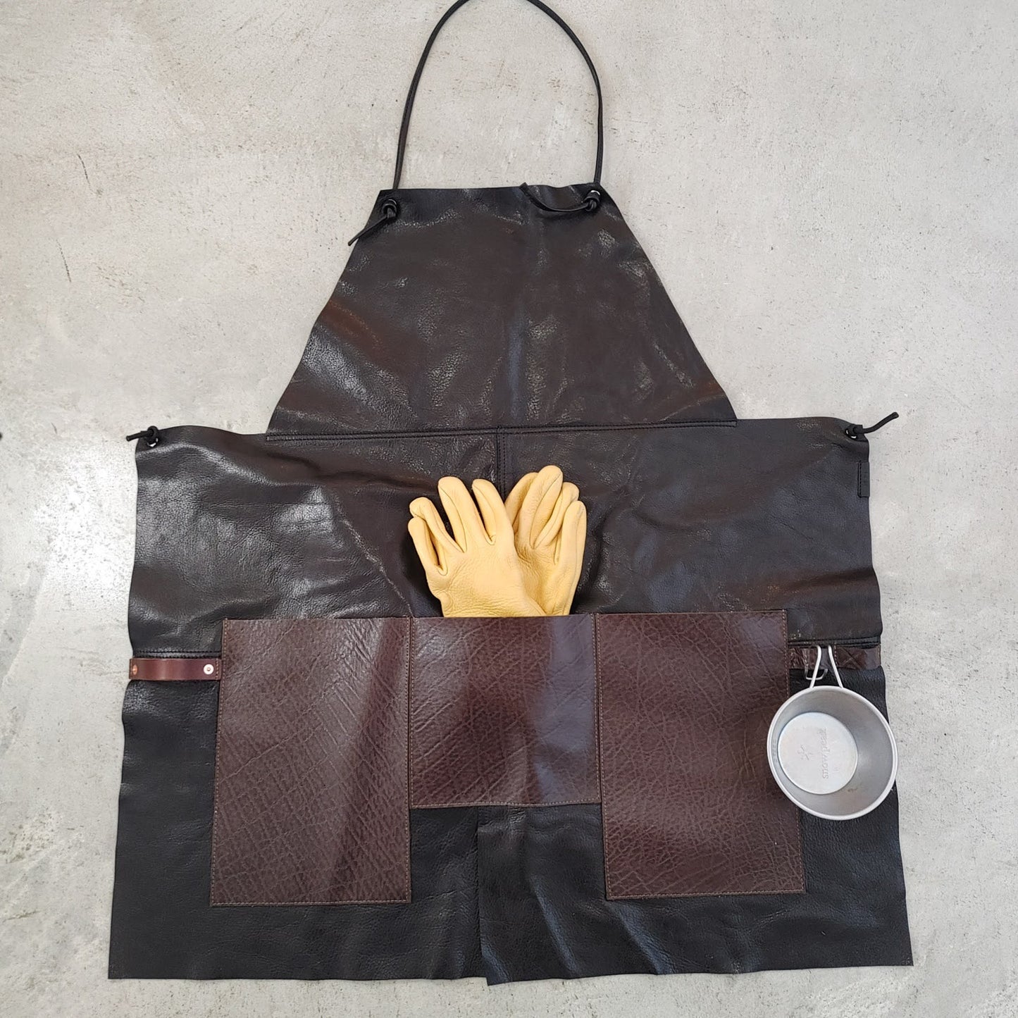 BY ME Leather Outdoor Apron アウトドアエプロン