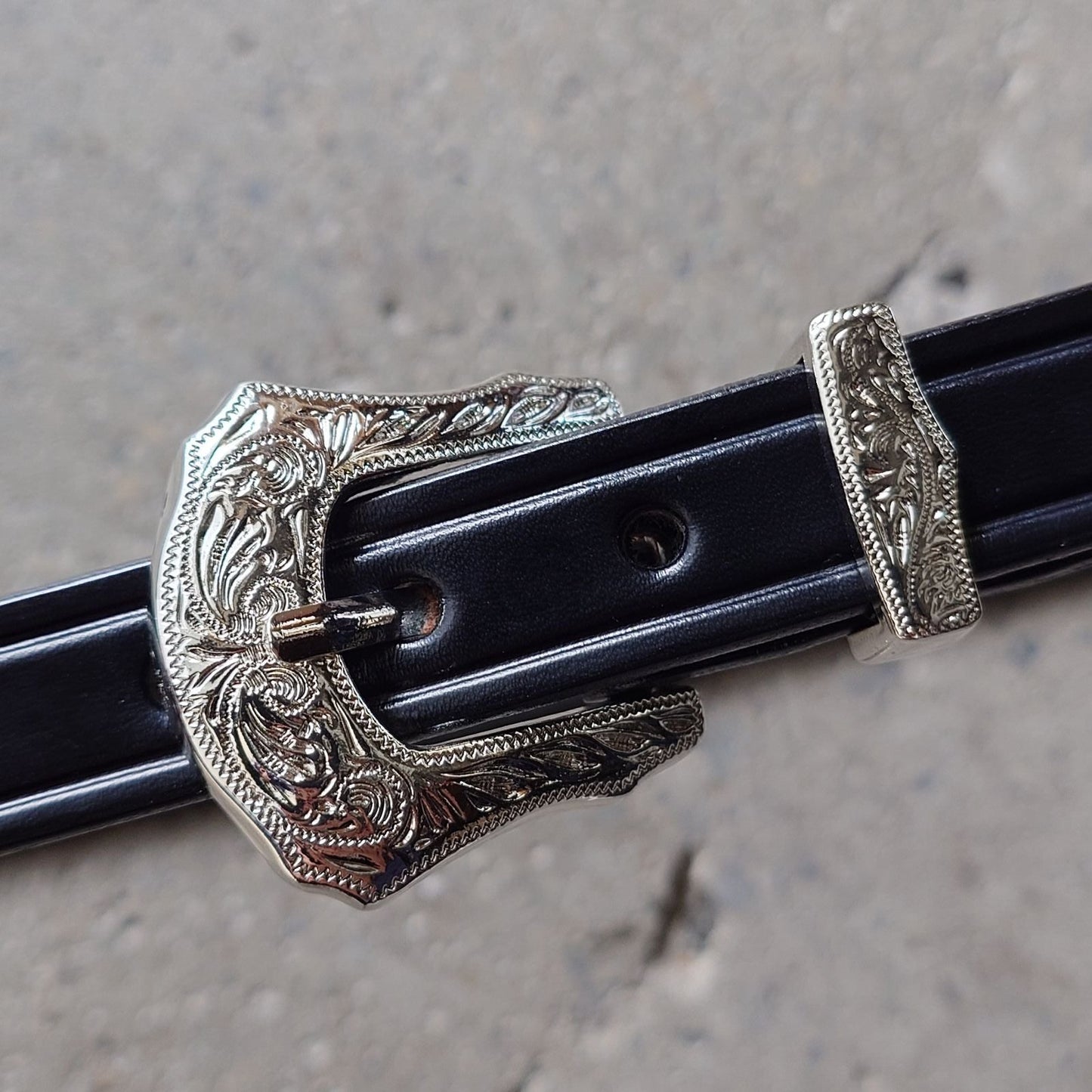 TORY LEATHER WESTERN BELT 2244 Made in USA トリーレザーナローベルト　ウエスタン　ブライドルレザー