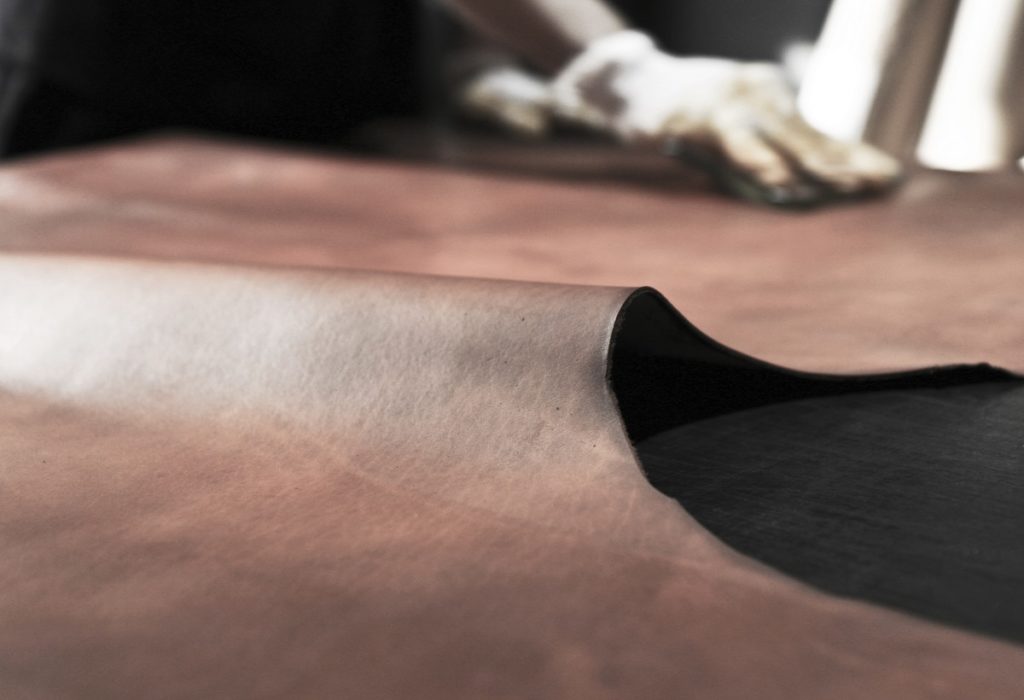 VASCO LEATHER OLD TOTE BAG-MIDIUM　ヴァスコ　レザートートバッグ