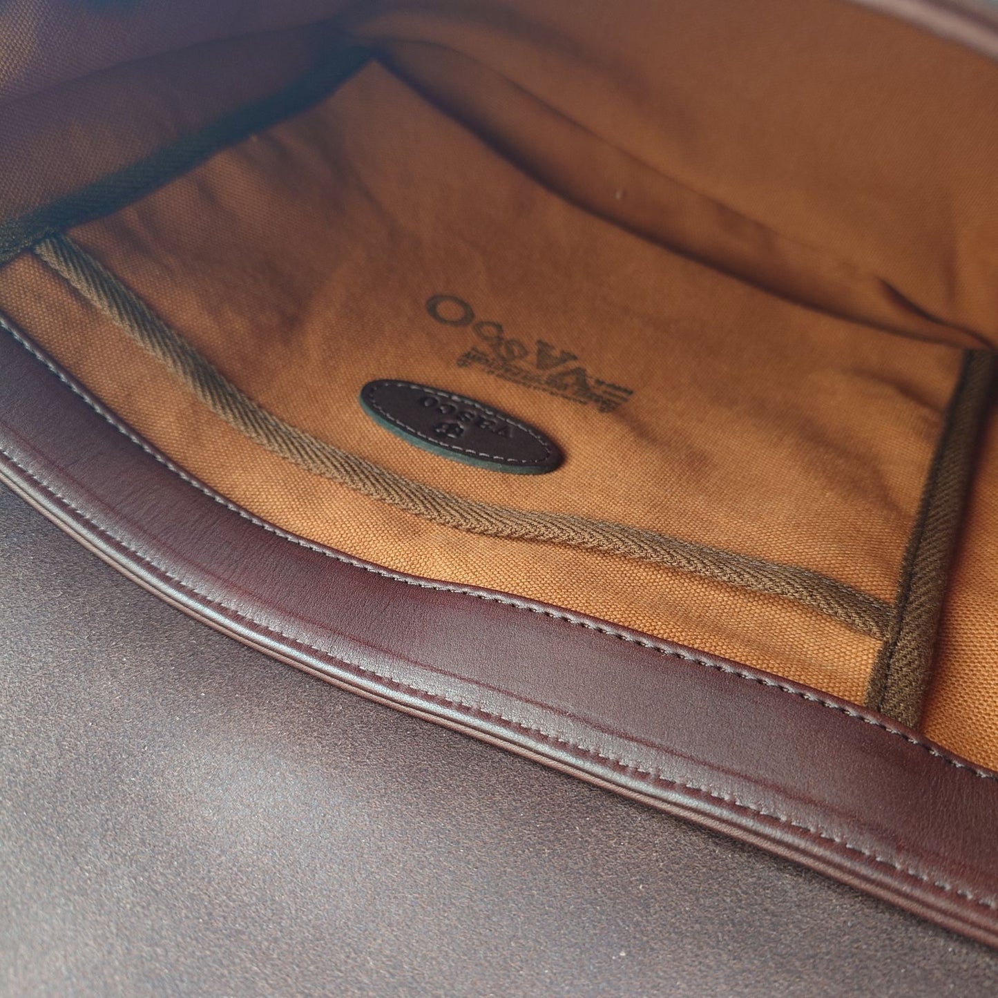 VASCO LEATHER POSTMAN SHOULDER BAG ヴァスコ　ポストマンレザーバッグ　本革