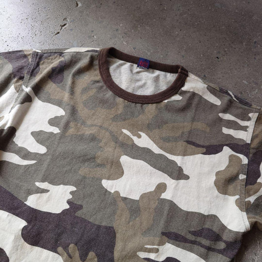 STUSSY 90s camo tee