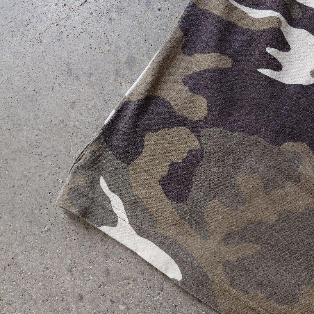 STUSSY 90s camo tee