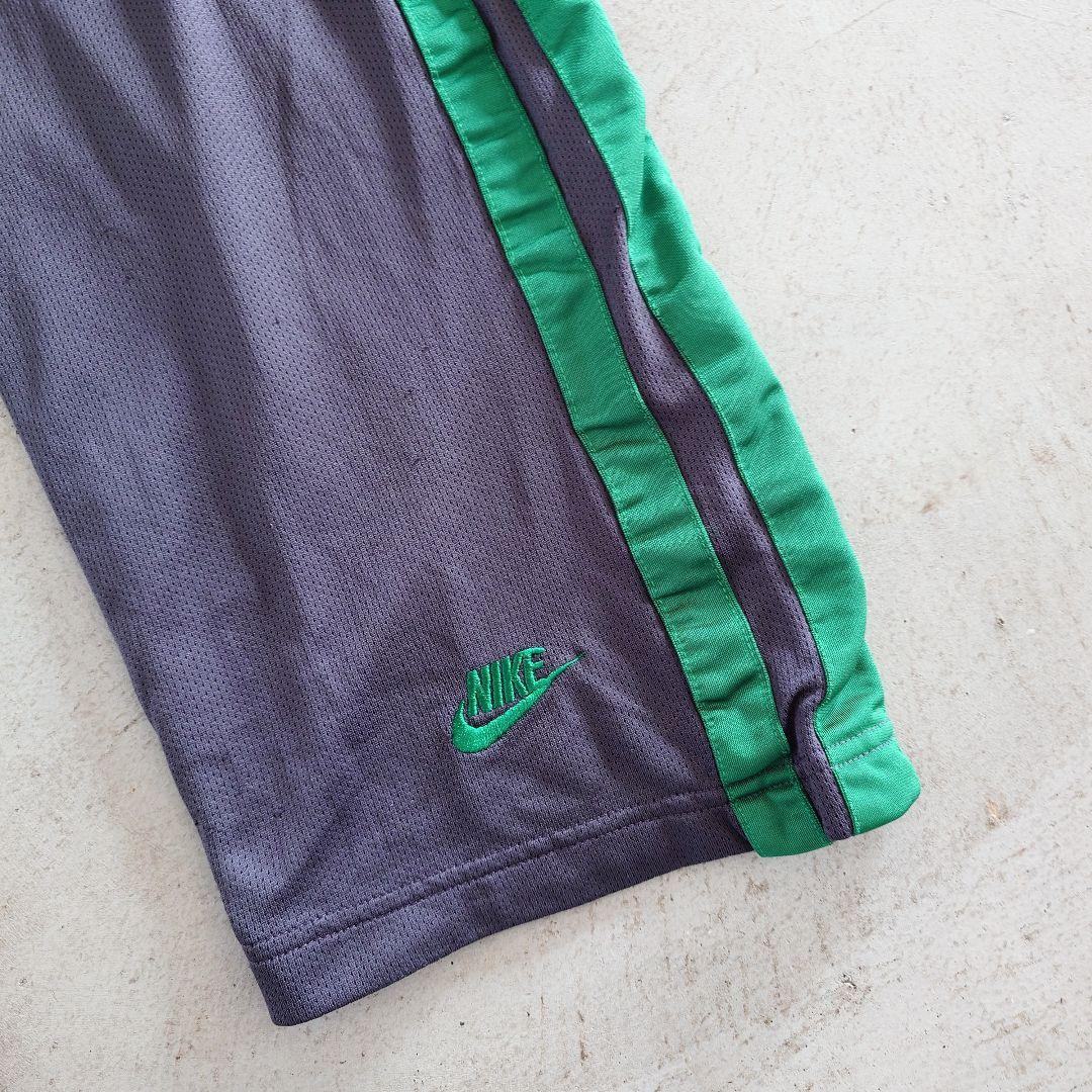 Used NIKE Trackpants 古着　ナイキ　トラックパンツ　ジャージパンツ M　海外仕様