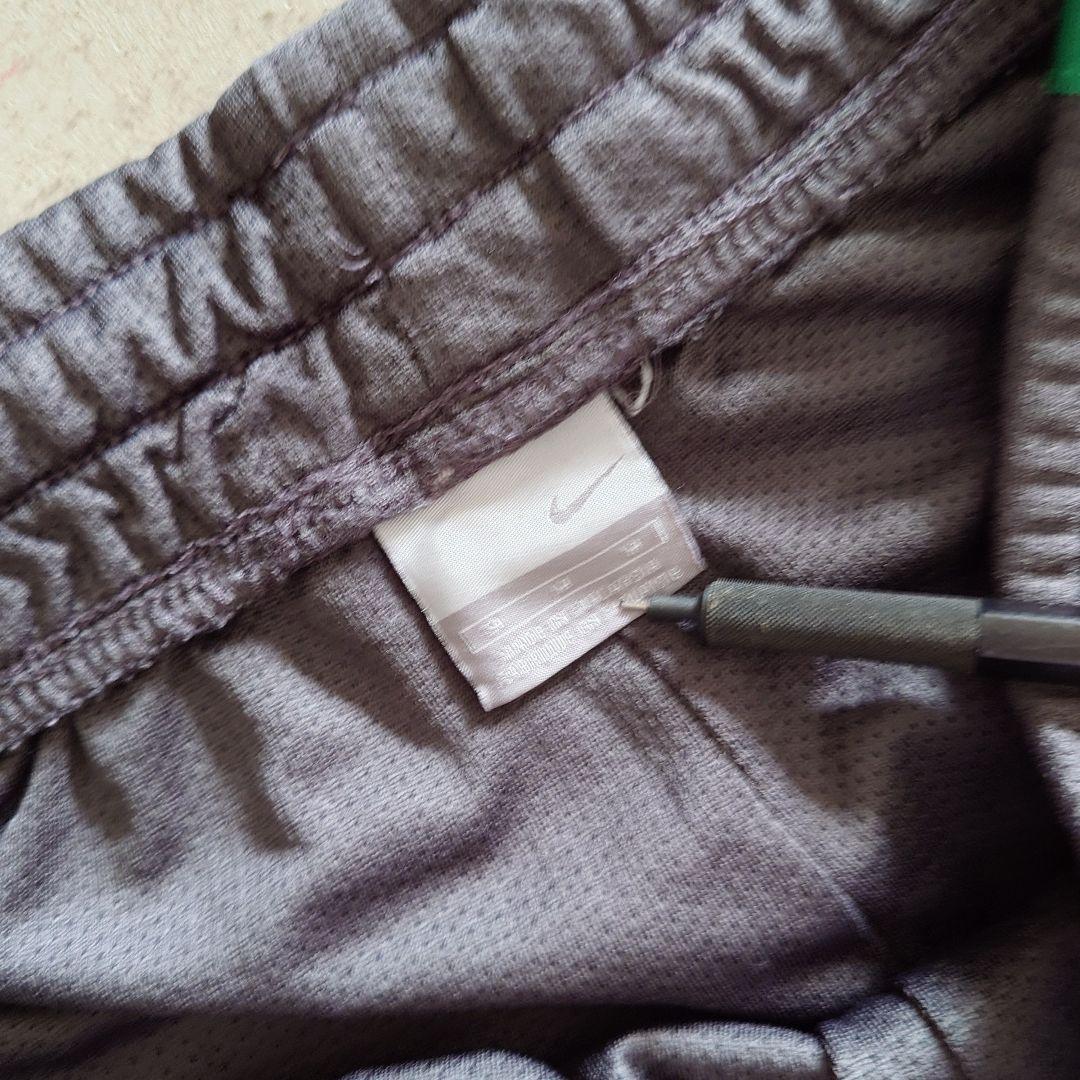 Used NIKE Trackpants 古着　ナイキ　トラックパンツ　ジャージパンツ M　海外仕様
