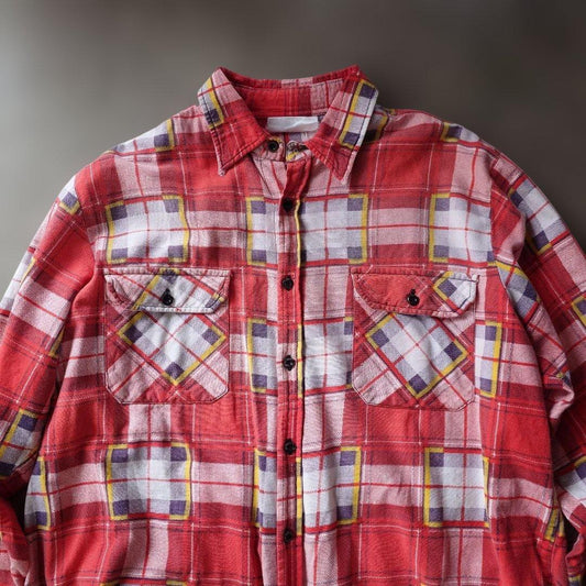 old print flannel shirts M