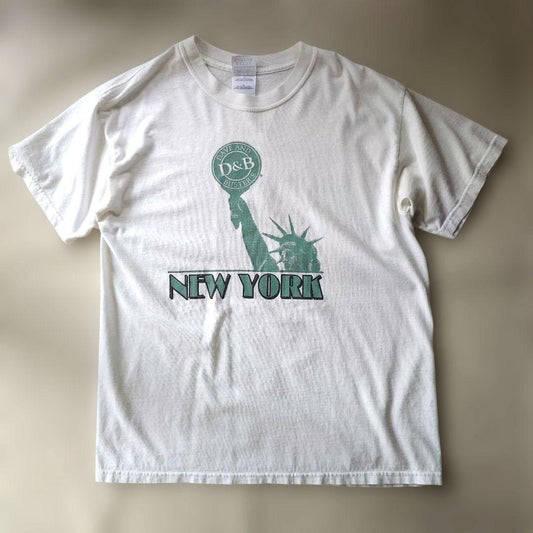 Dave and Busters NEWYORK Liberty tee L