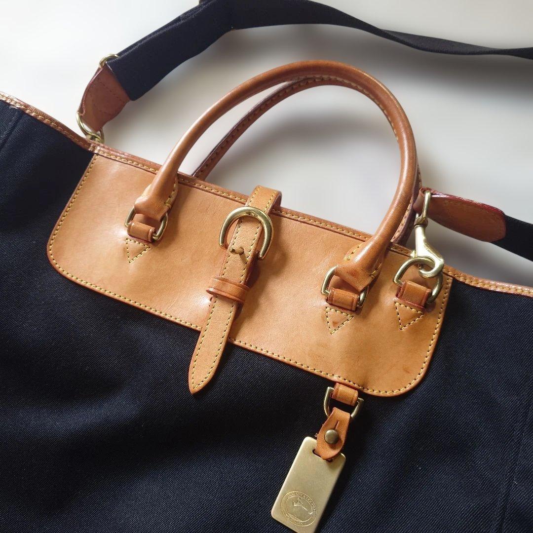 Dooney & Bourke 2way campus leather bag made in USA