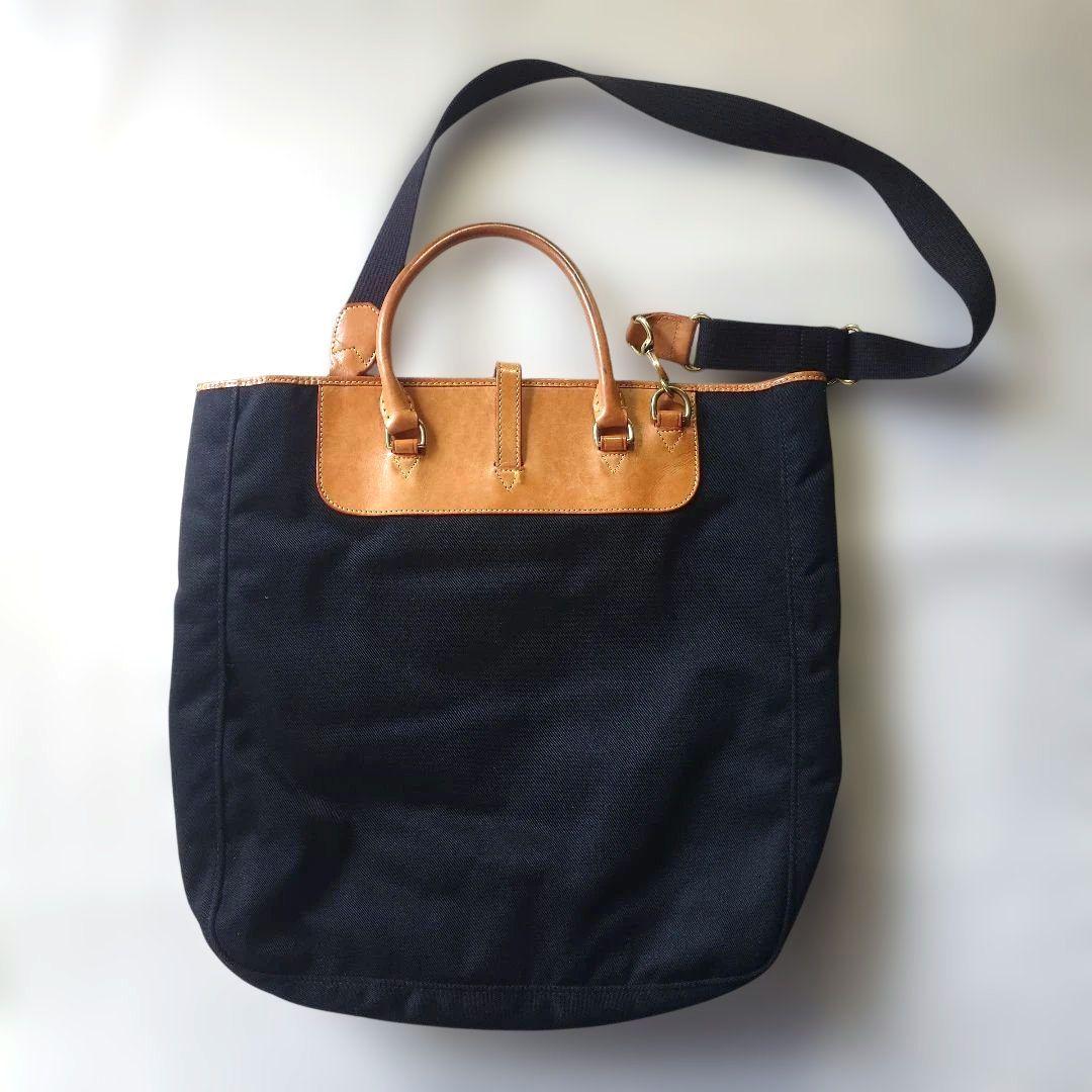 Dooney & Bourke 2way campus leather bag made in USA