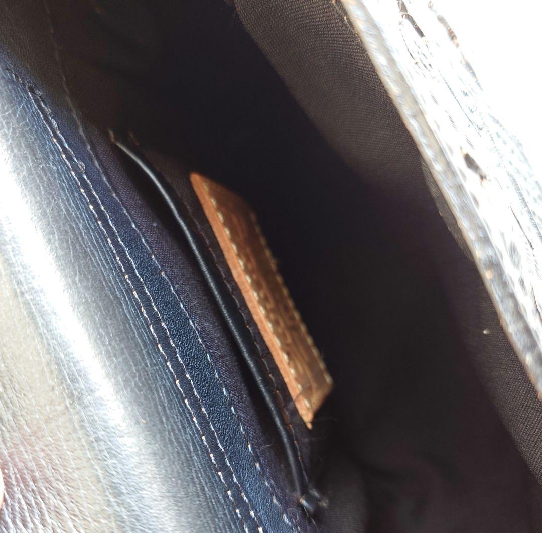carving tribes  Leather shoulder bag カービングトライブス　レザーショルダーバッグ