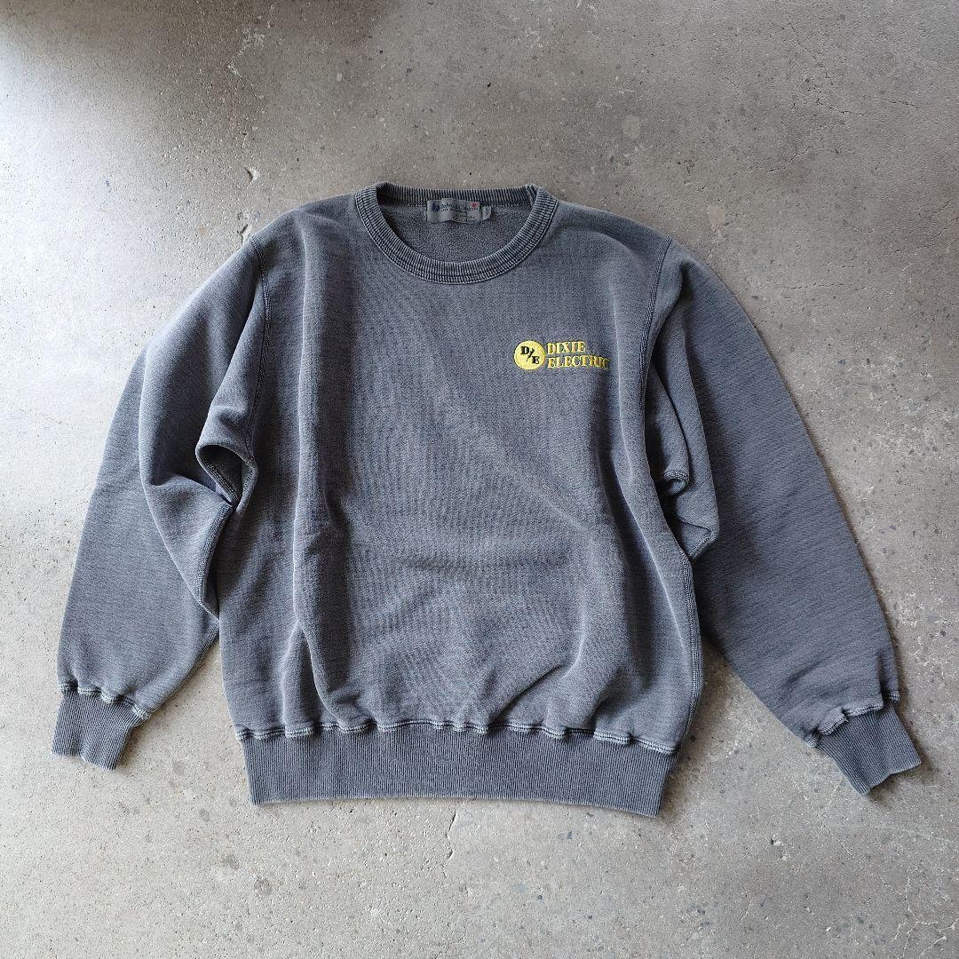 Fade sweat company logo made in CANADA S