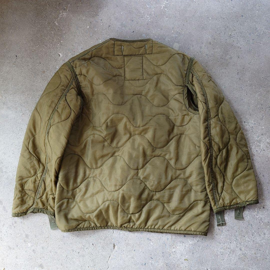 US Quilting Liner Jacket M キルティングライナー　カーディガン　アメリカ軍　ミリタリー