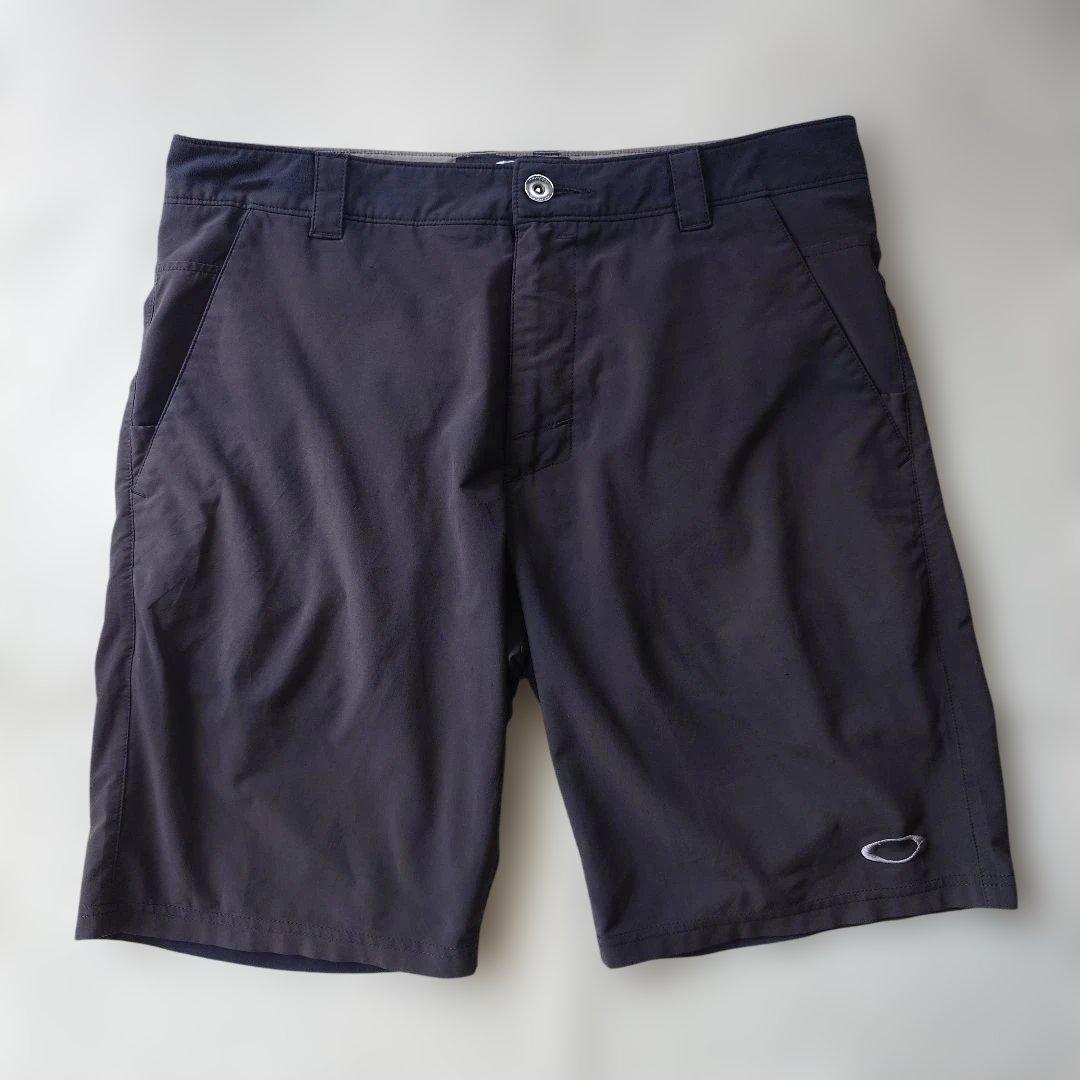 OAKLEY shorts W33 black
