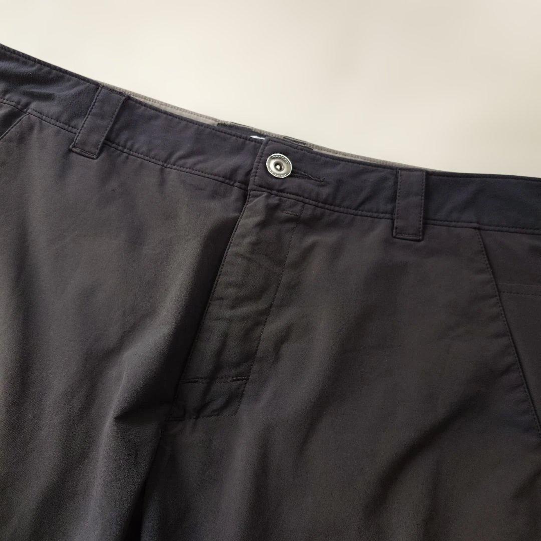 OAKLEY shorts W33 black