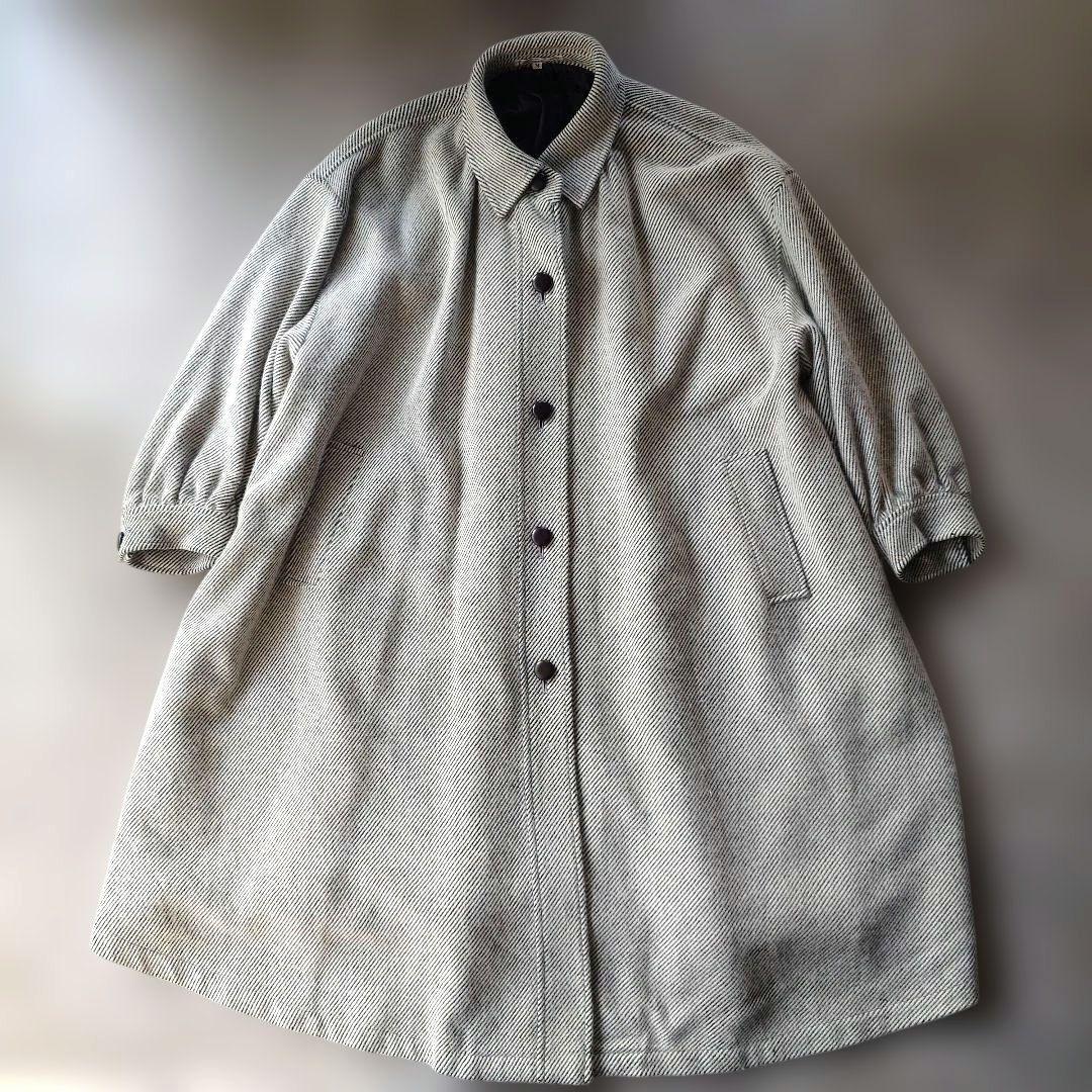 Yves Saint Laurent   wool over coat M