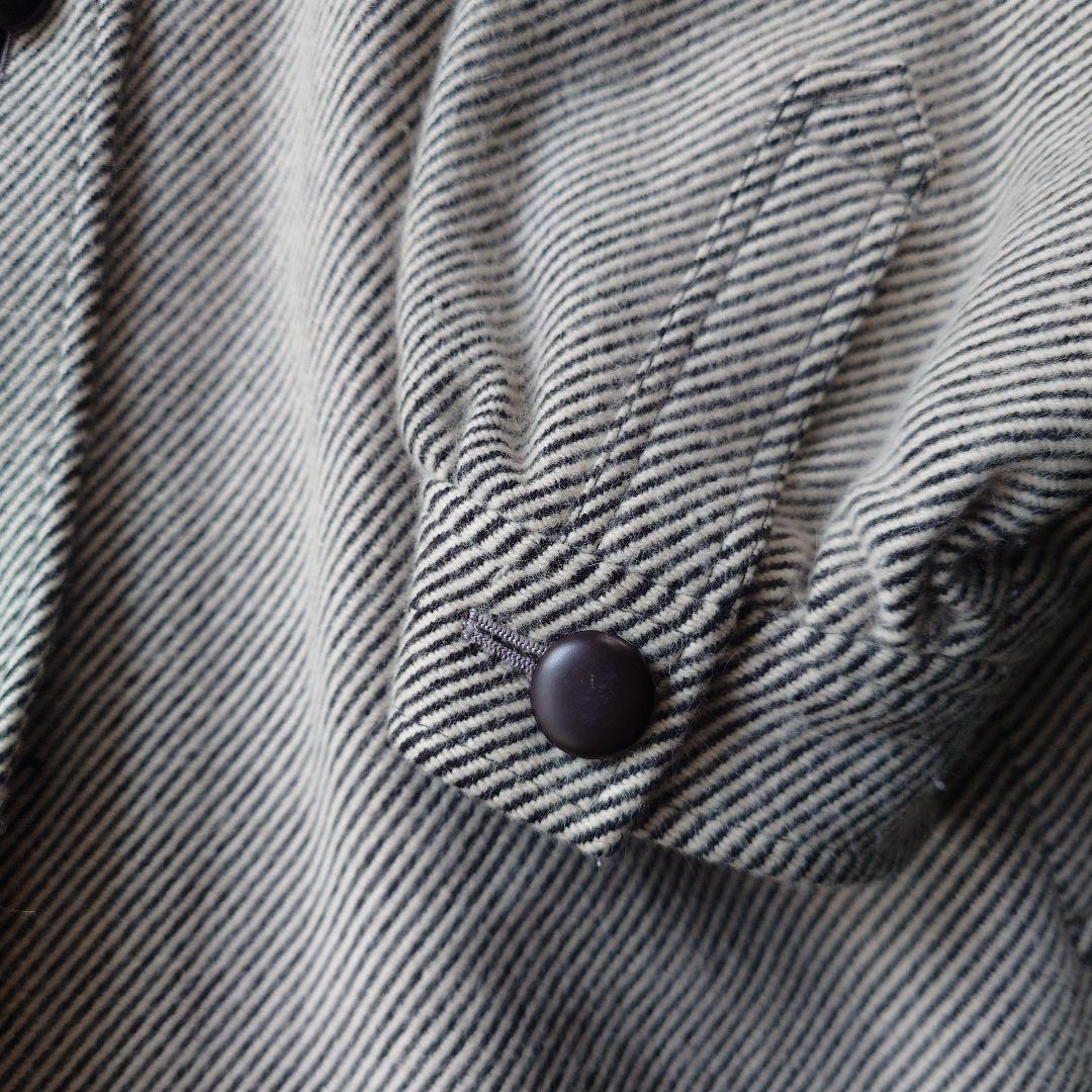 Yves Saint Laurent   wool over coat M