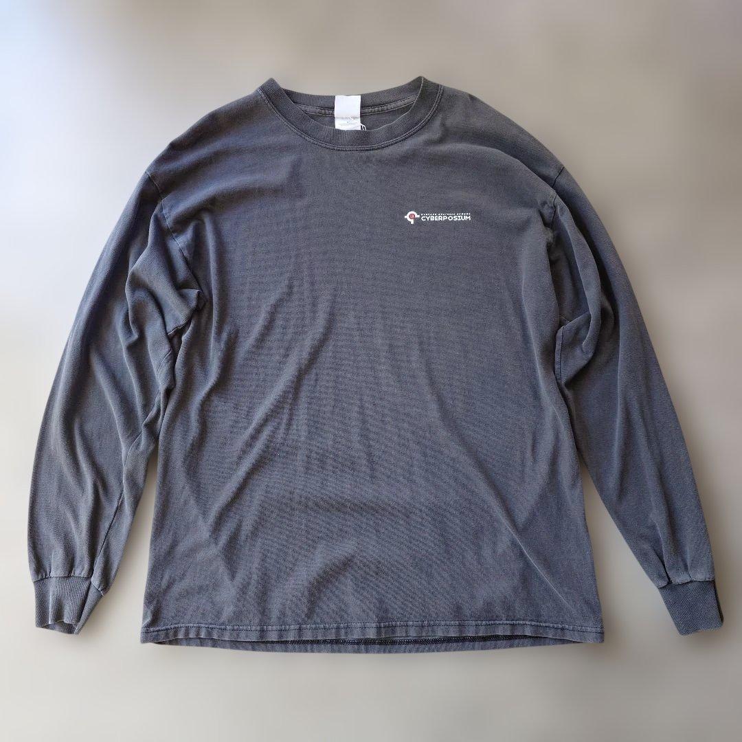 Used Fade black print tee L