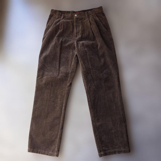 Used 8weel cord wide tuck pants w32
