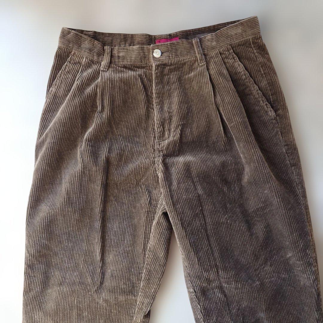 Used 8weel cord wide tuck pants w32