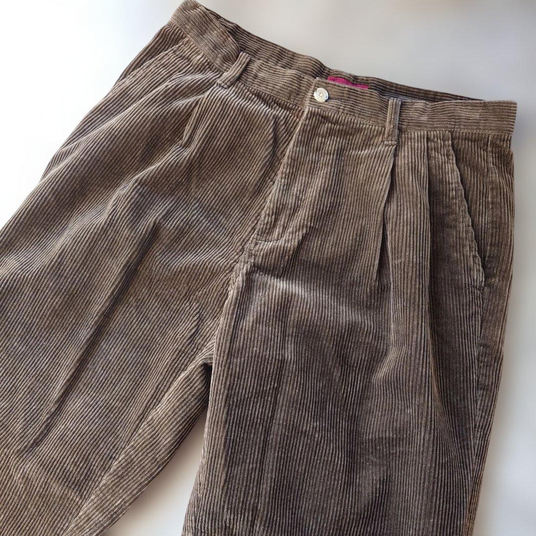 Used 8weel cord wide tuck pants w32