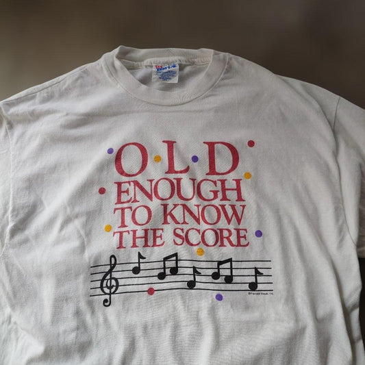 Hanes 90s single OLD ENOUGH TO KONW SCORE tee L