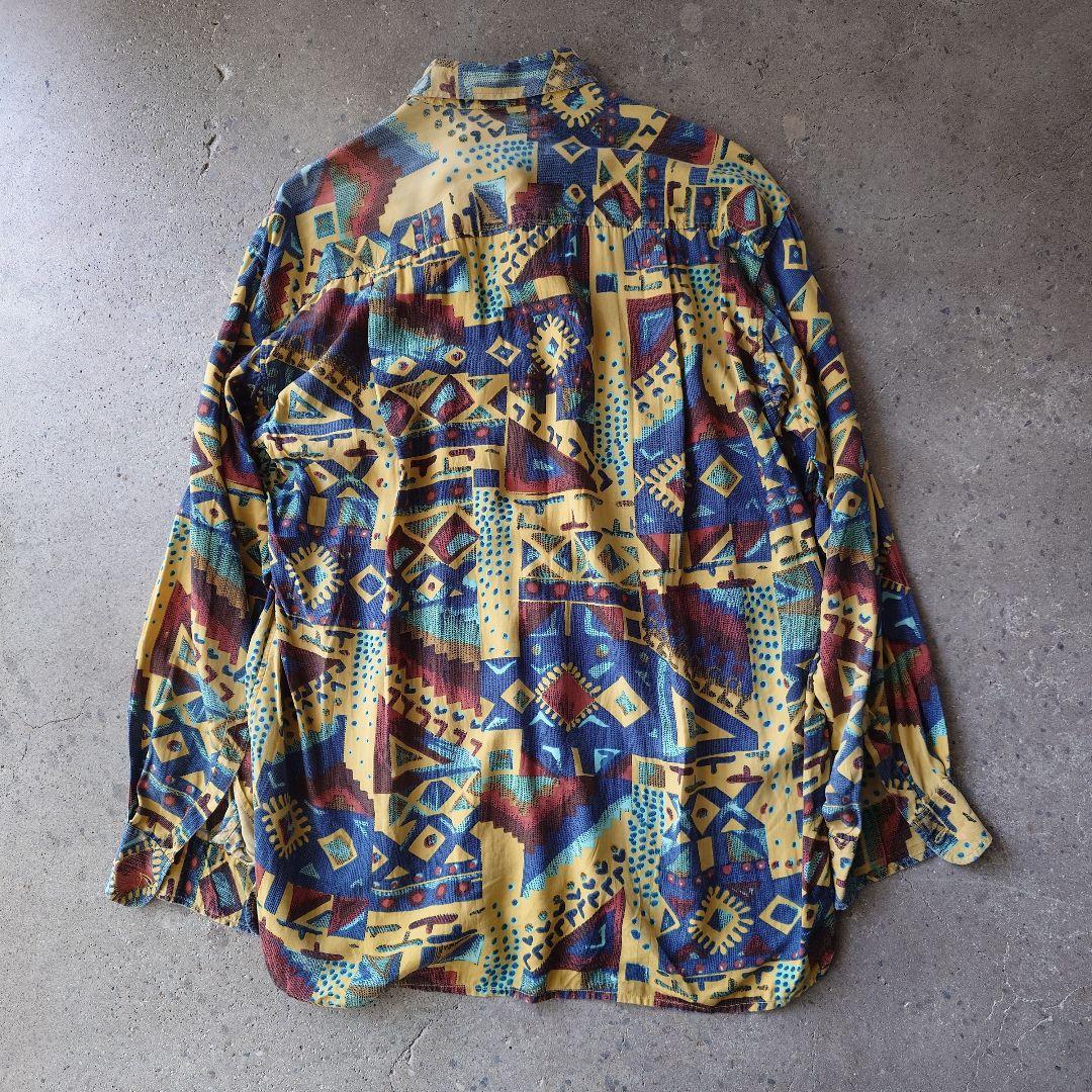 Used rayon ethnic pattern shirts M