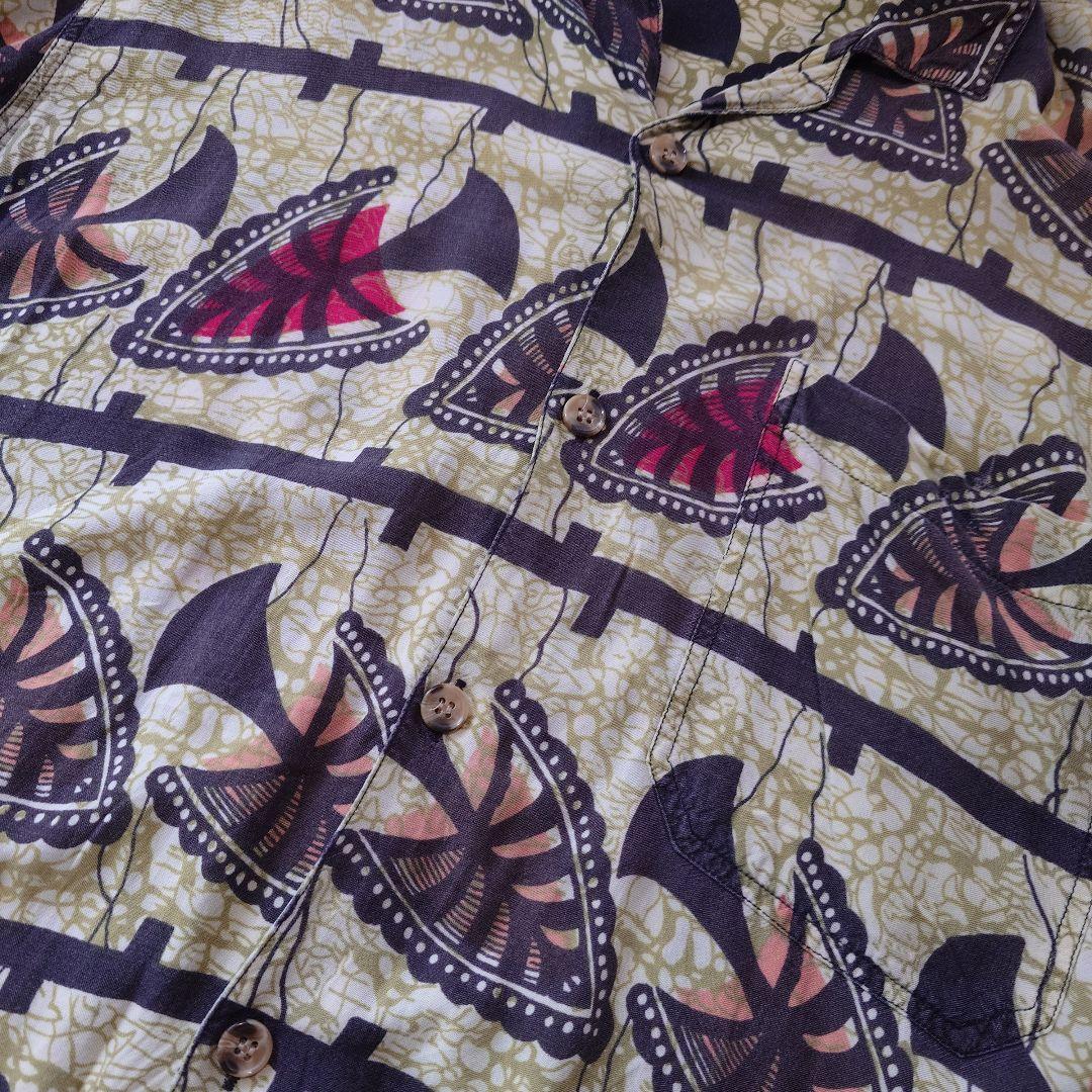 Used Rayon Batik pattern shirts M