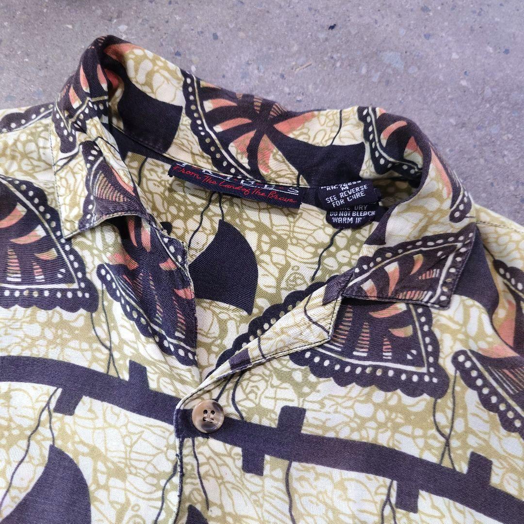 Used Rayon Batik pattern shirts M