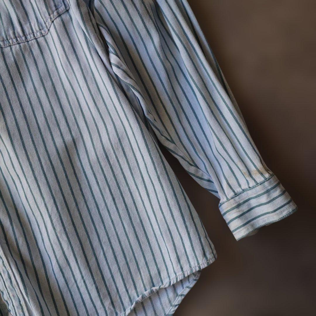 Levis denim stripe shirts L