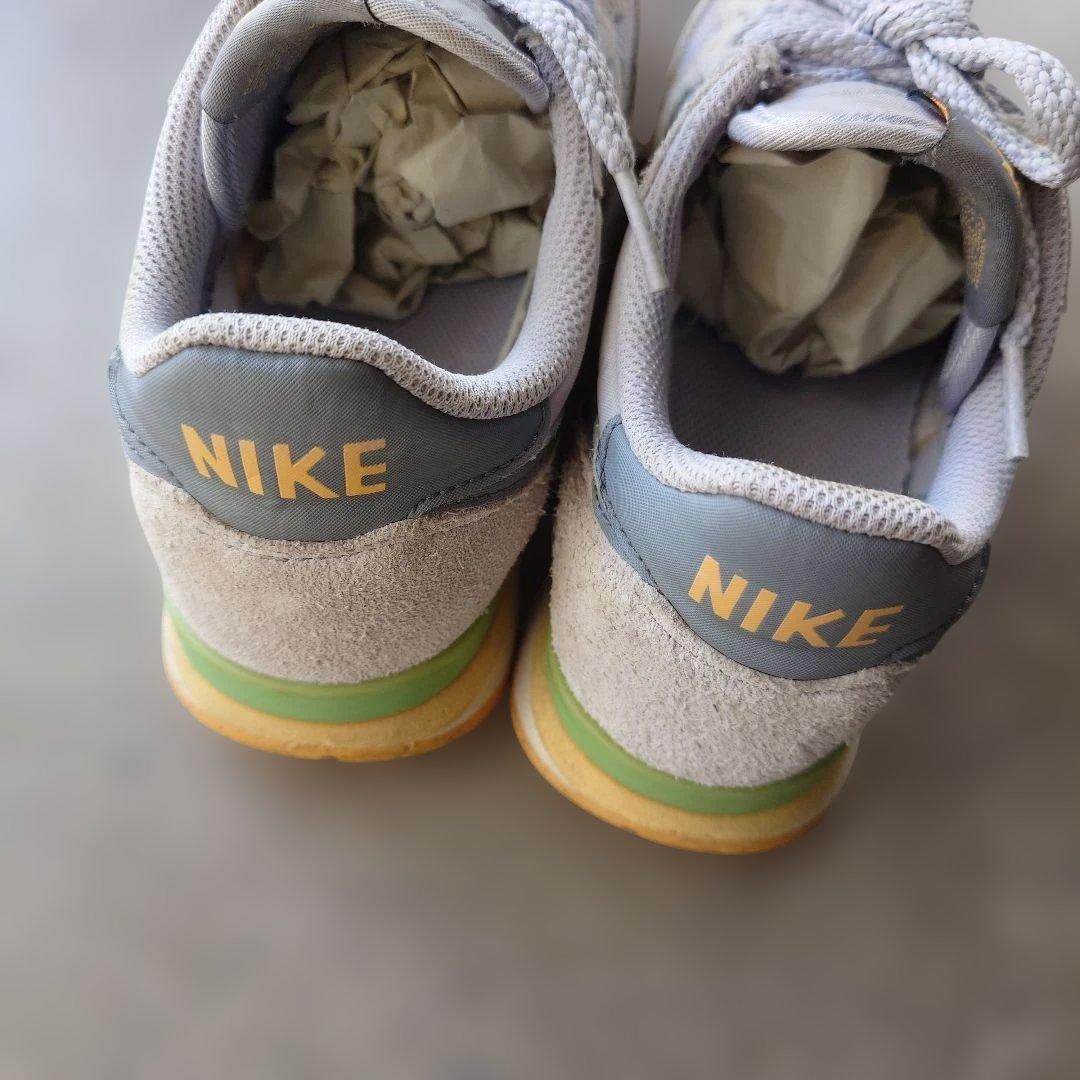 NIKE women internationalist 23.5cm