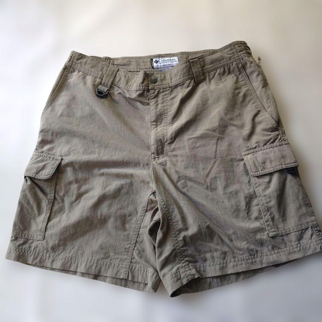 COLUMBIA omni teck shorts L