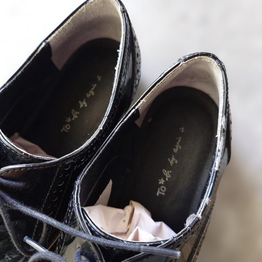 agnes b  enamel leather shoes 23.5cm