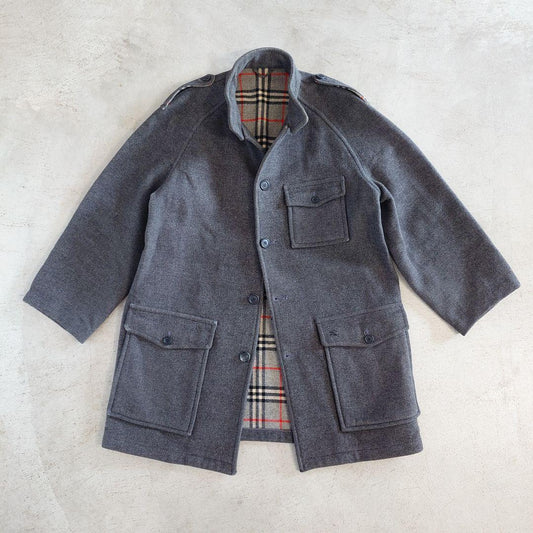 BURBERRY　Boys wool stand coat バーバリー　ボーイズ　レディース　ノーカラーコート　ノバ