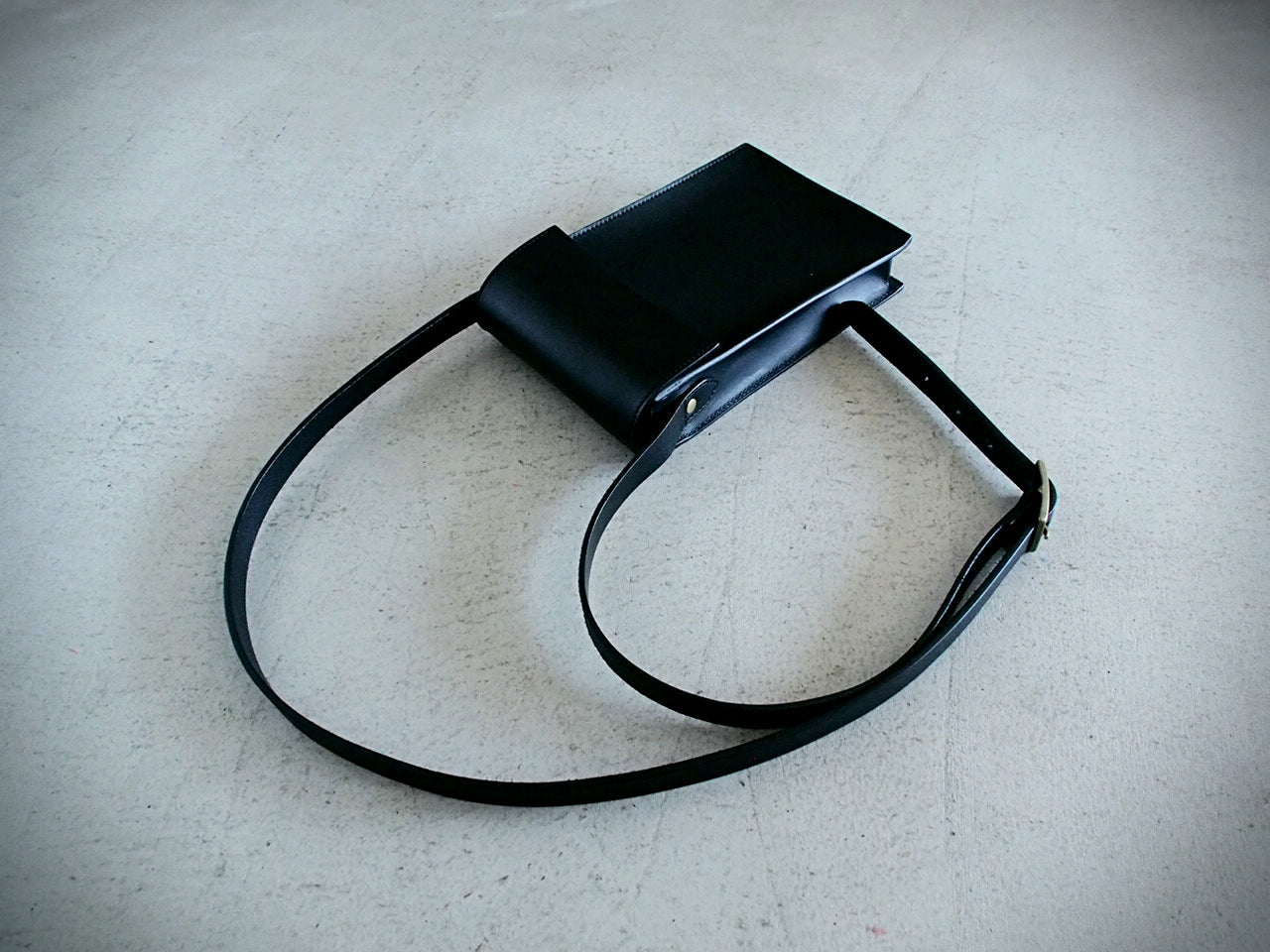 TAHOE LEATHER BOX BAG Blacksteer hide　OKAYAMA SLUB DENIM